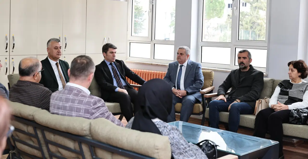 Amasya Eğitim Camiası Yasta, Vali Bakan Yanlarında 1
