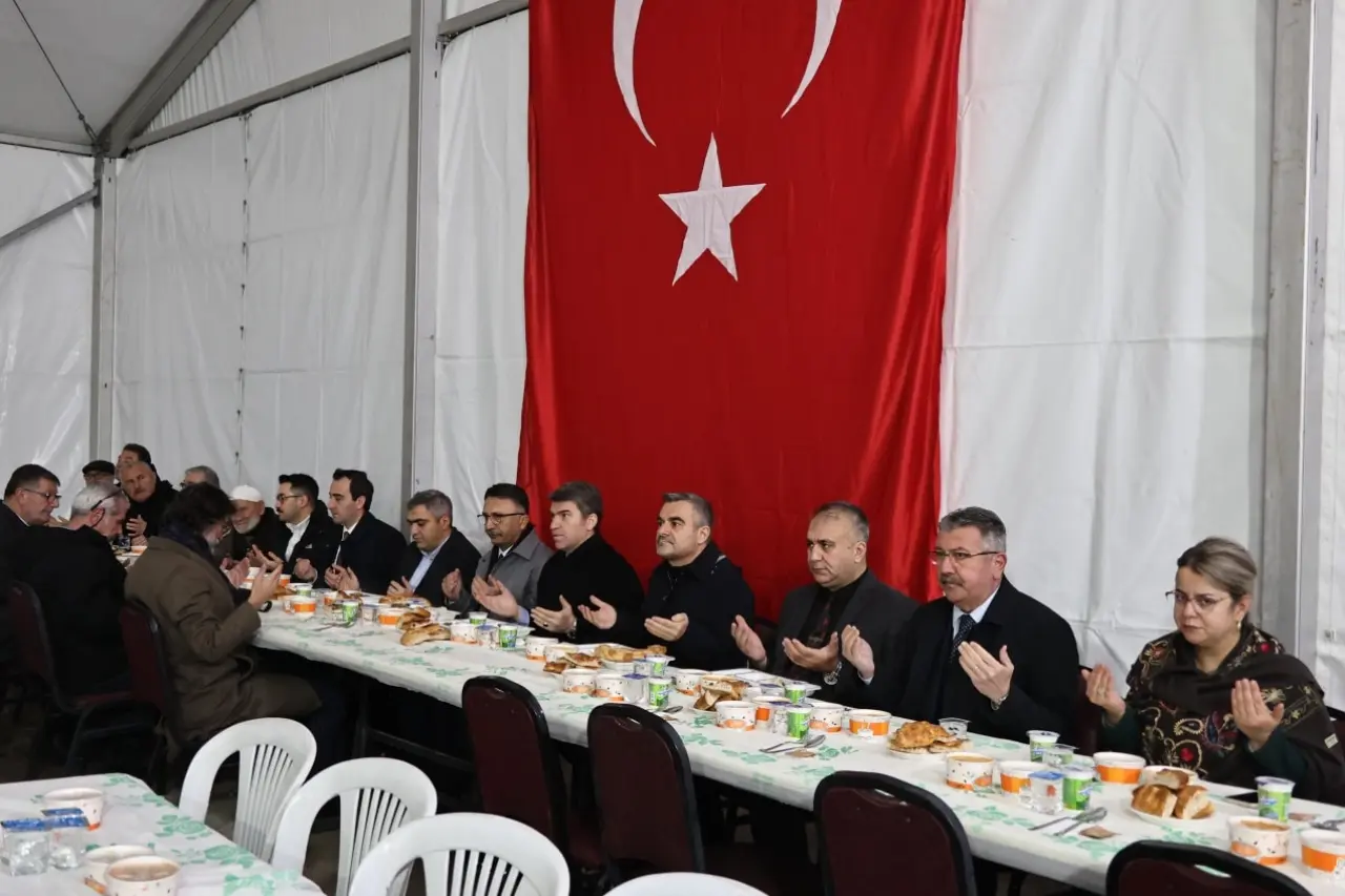 Birlik Sofrasında Merzifon Kenetlendi 1