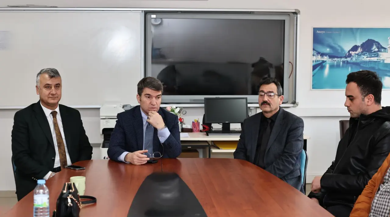 Amasya Valisi Bakan’dan Taziye Ziyareti 3