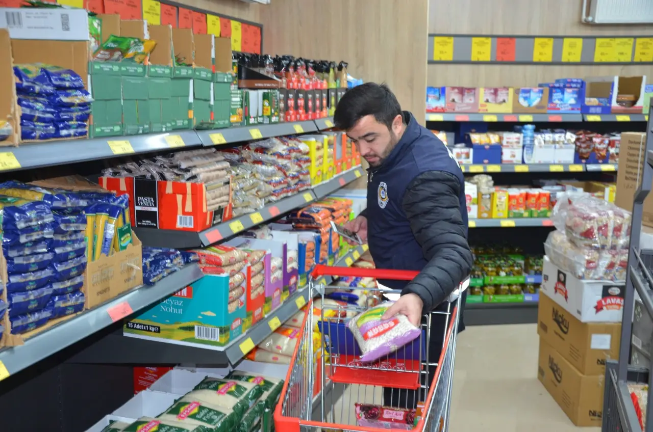 Göynücek’te Zincir Marketlere Sıkı Denetim 14