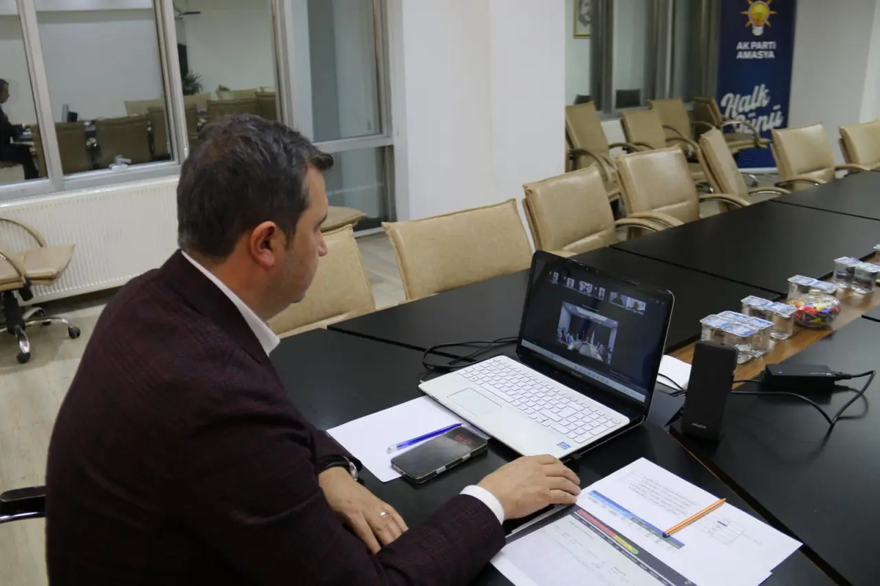 AK Parti Amasya Teşkilatı Videokonferans Toplantısında 4
