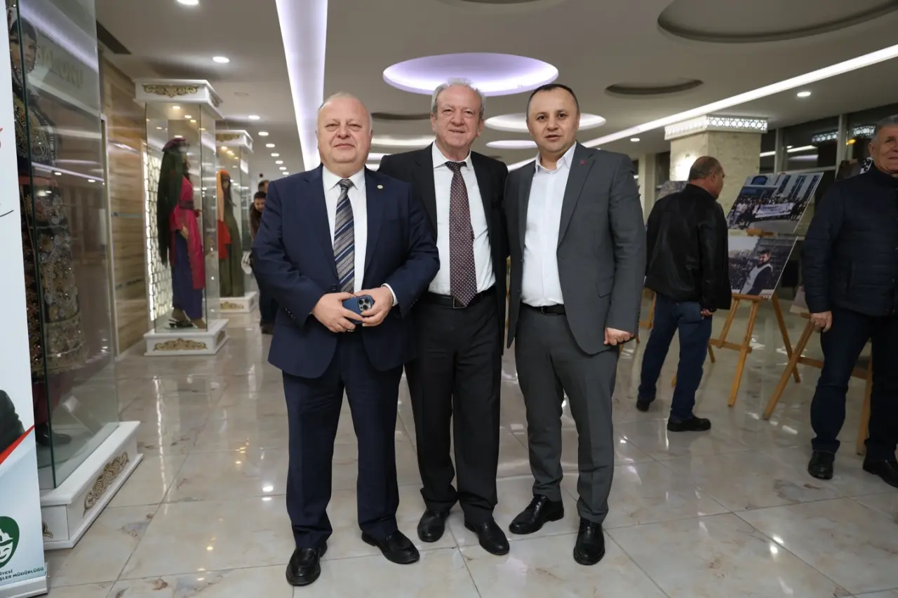 Başkan Sevindi’den Demokrasi ve Hukuk Vurgusu 10