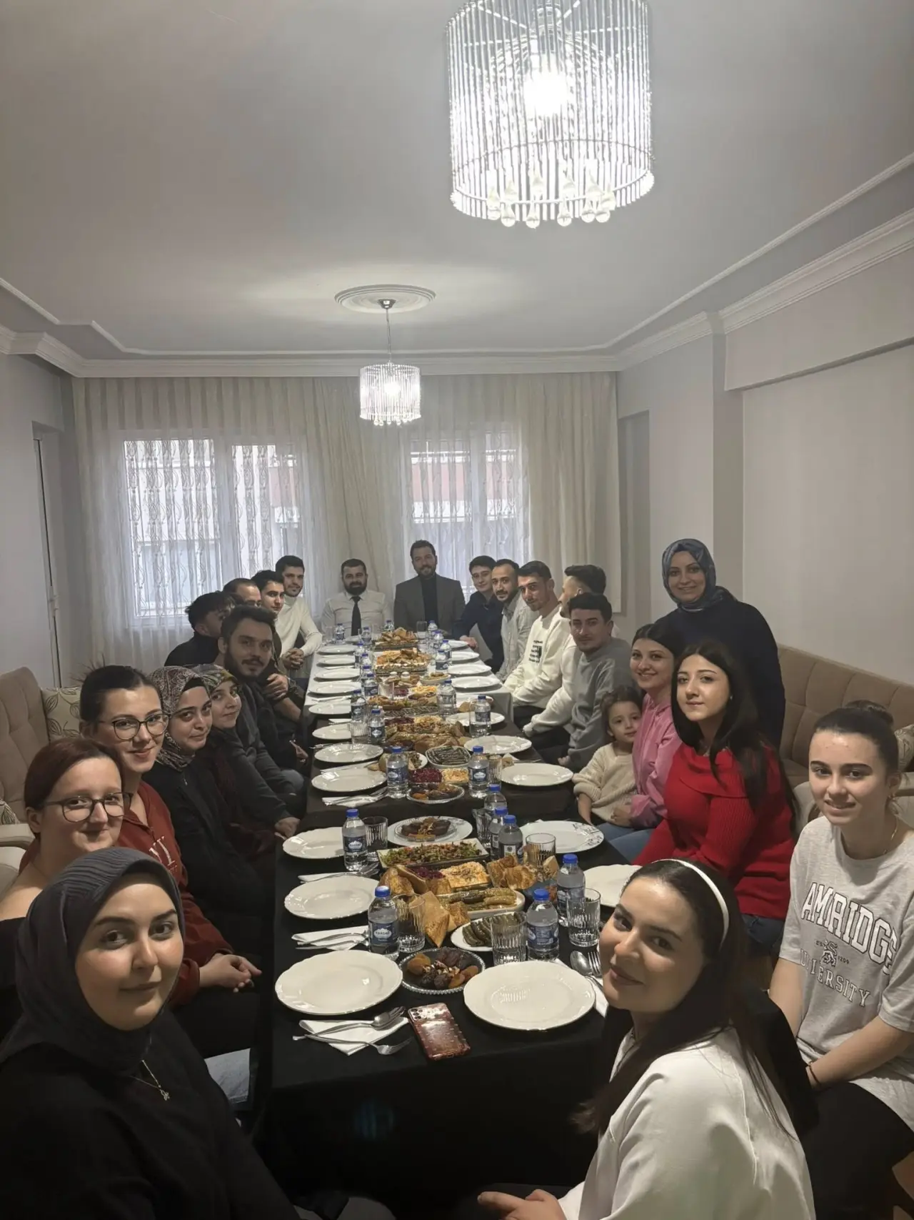 Merzifon’da AK Parti Teşkilatı Aynı Sofrada 5