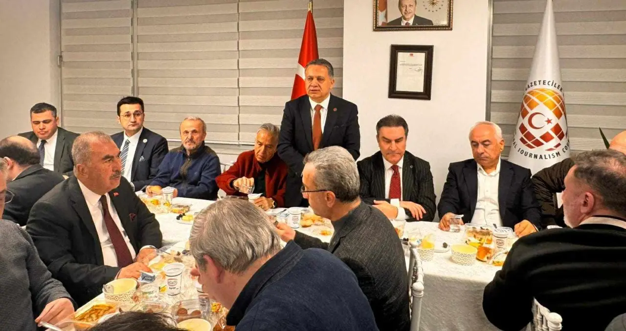 Ankara’da KGK İftarda Buluştu 3