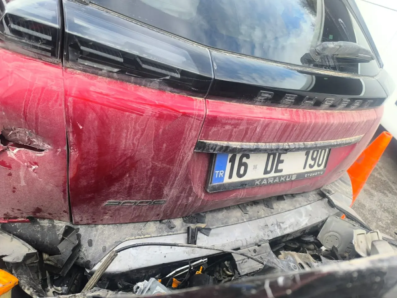 Zincirleme Trafik Kazası 13