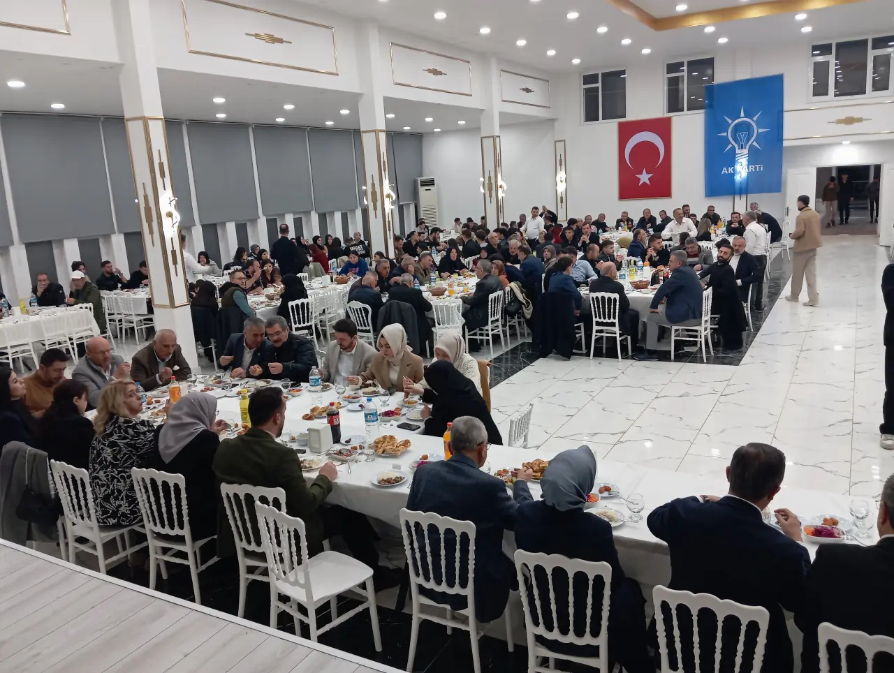 AK Parti Ailesi İftarda Buluştu 4