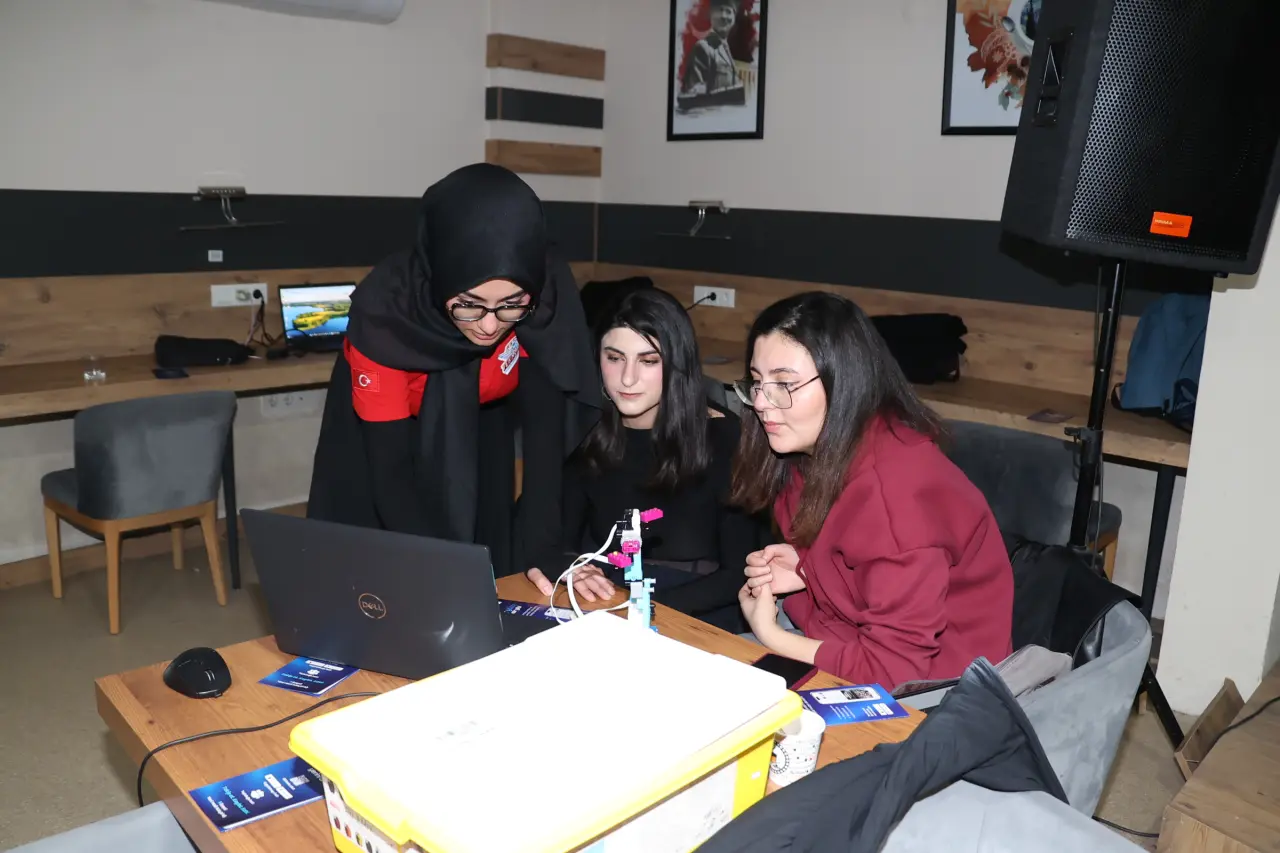 Amasya Üniversitesi’nde Teknoloji Rüzgârı 5