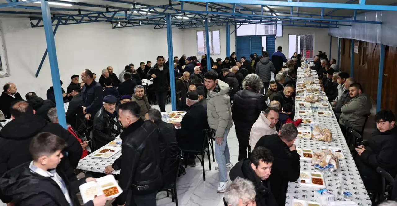 Amasya Valisi Bakan Yerkozlu Köyü’nde İftar Yaptı 1