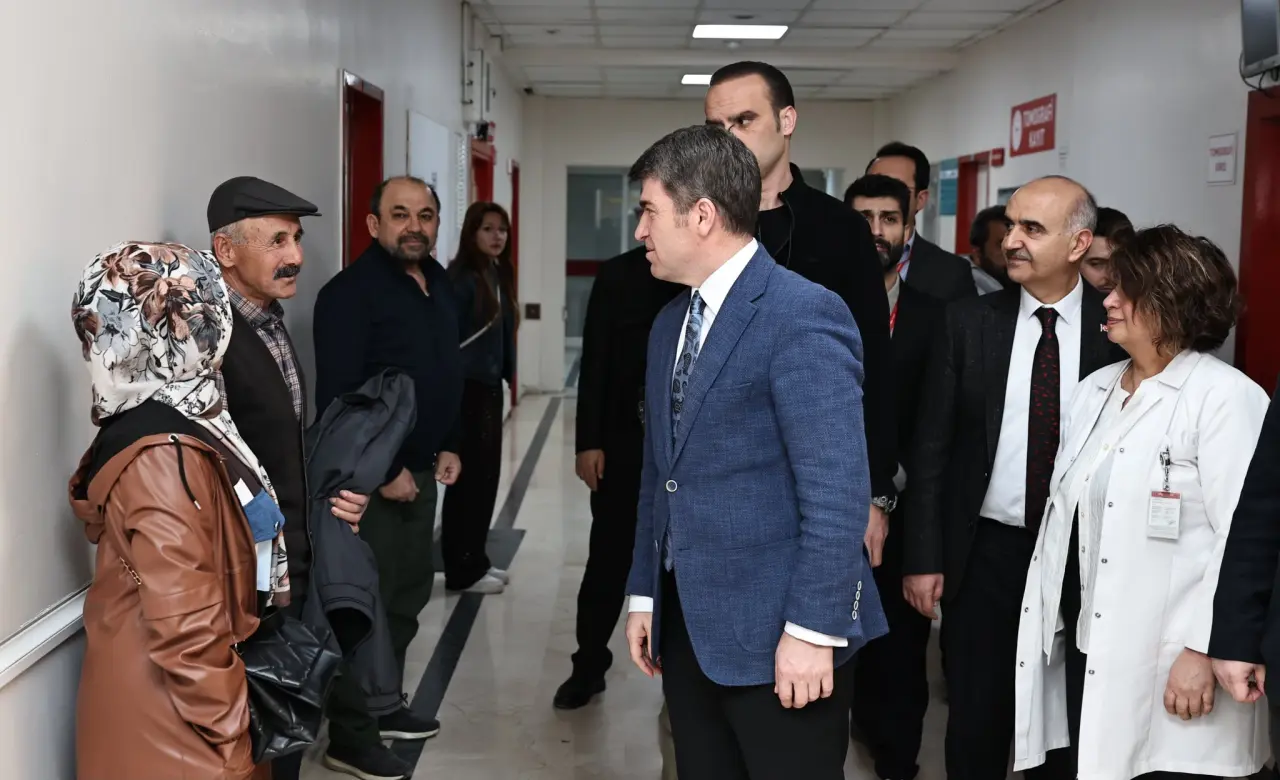 Amasya Valisi Bakan, Tıp Bayramın'da Sağlıkçılarla 4