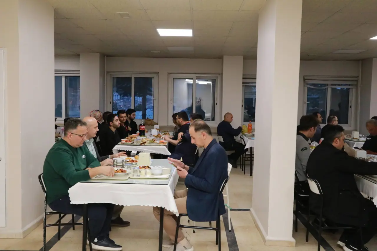 Sağlık Çalışanları İftarda Bir Araya Geldi 4