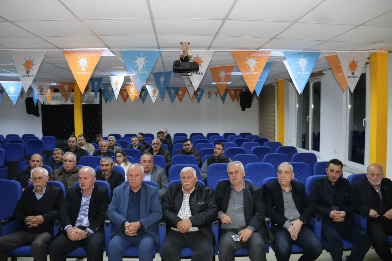 AK Parti Amasya İl Teşkilatı Toplandı 4