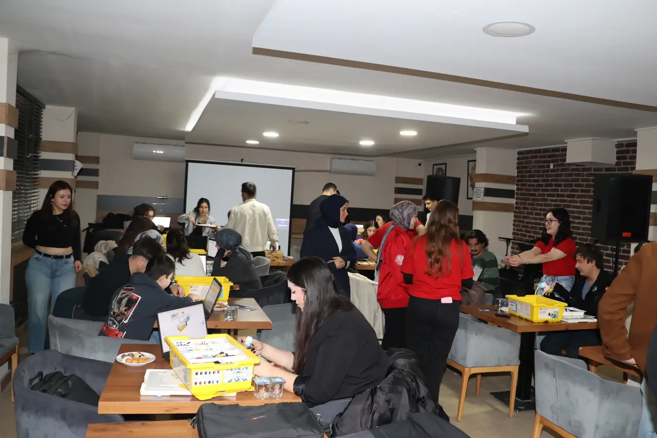 Amasya Üniversitesi’nde Teknoloji Rüzgârı 6