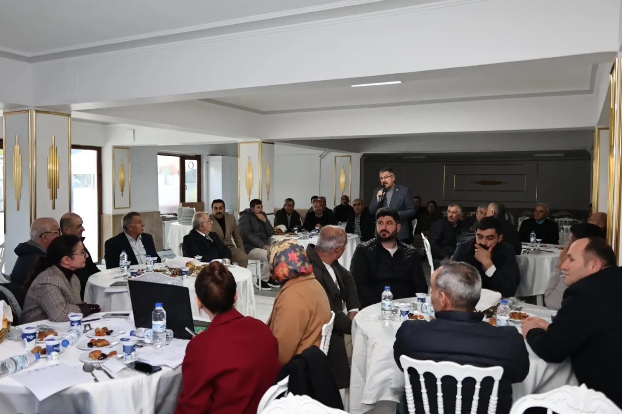 Başkan Kargı Muhtarlarla İftarda Buluştu 1