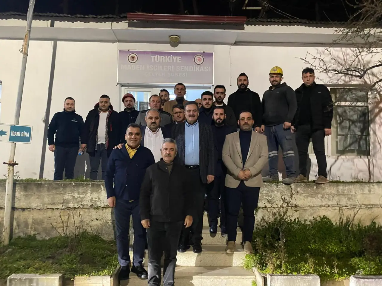 Milletvekili Haluk İpek Maden İşçileriyle İftar Sofrasında 5