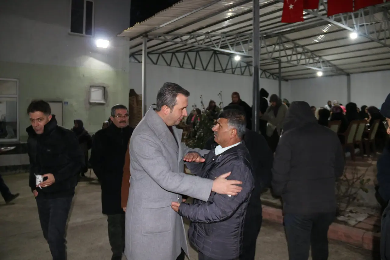Başkan Uzun, Akören’de Hemşehrilerle İftar Yaptı 2