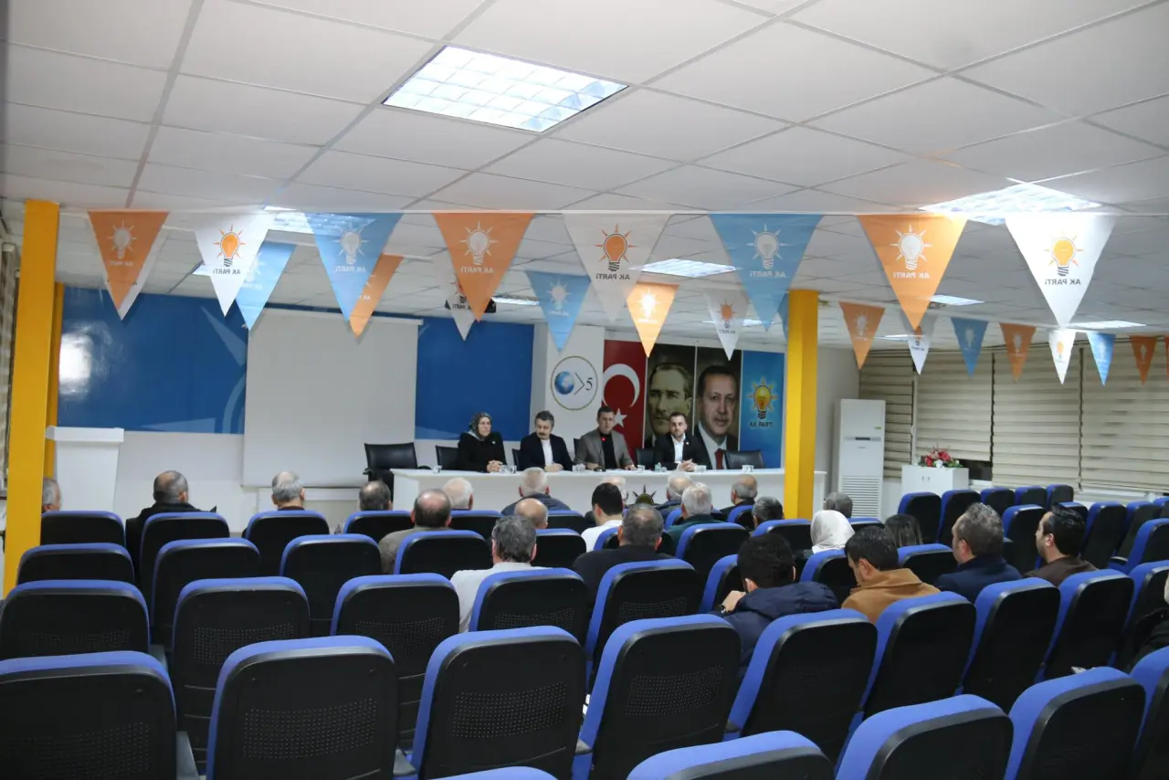 AK Parti Amasya Yönetimi Toplandı 2