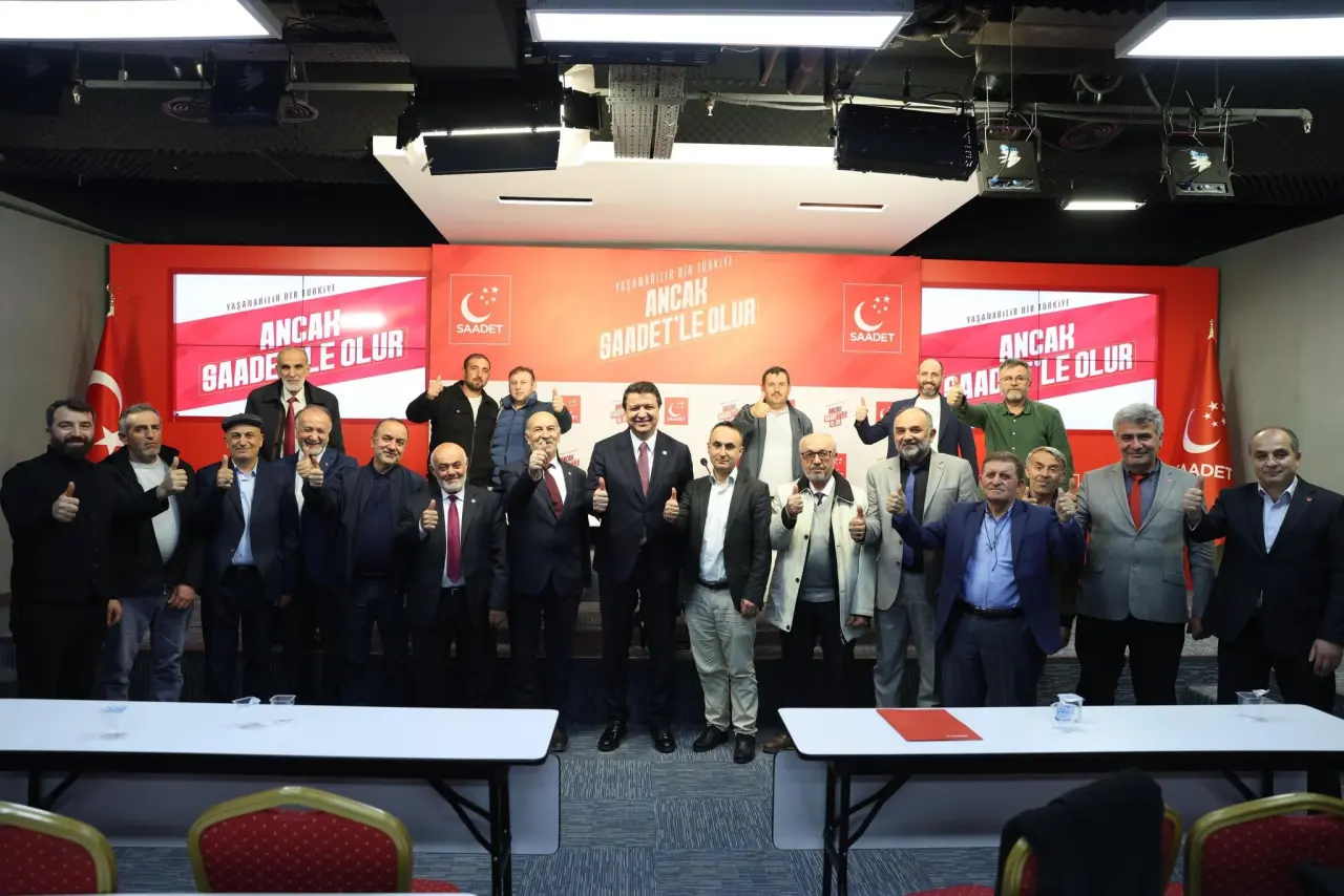 Sarıkaya’dan Ankara Teması: TBMM’de Yeni Yol Grubu Toplantısına Katıldı 2