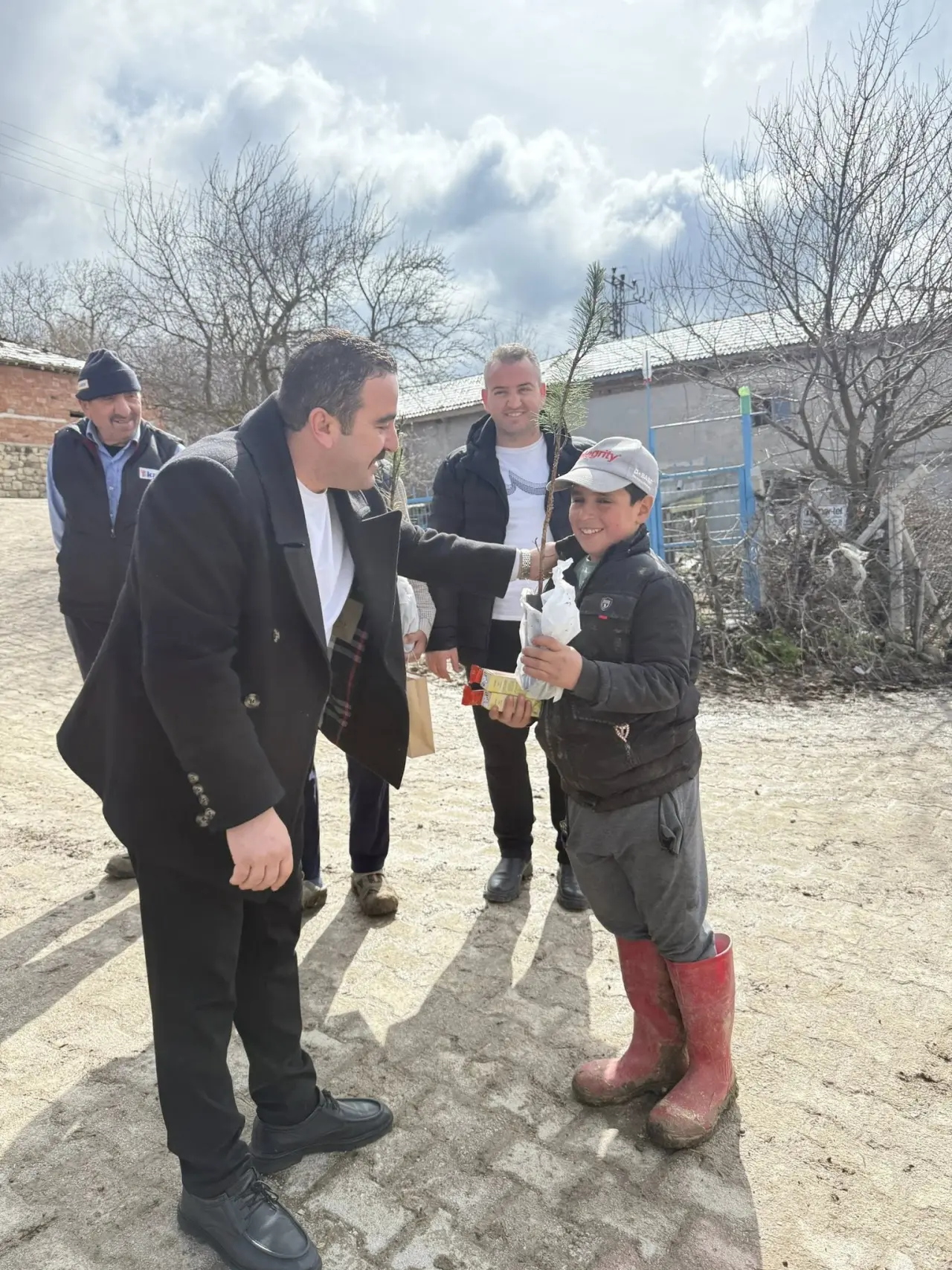 Birlik, Toprakta Yeşerdi 1