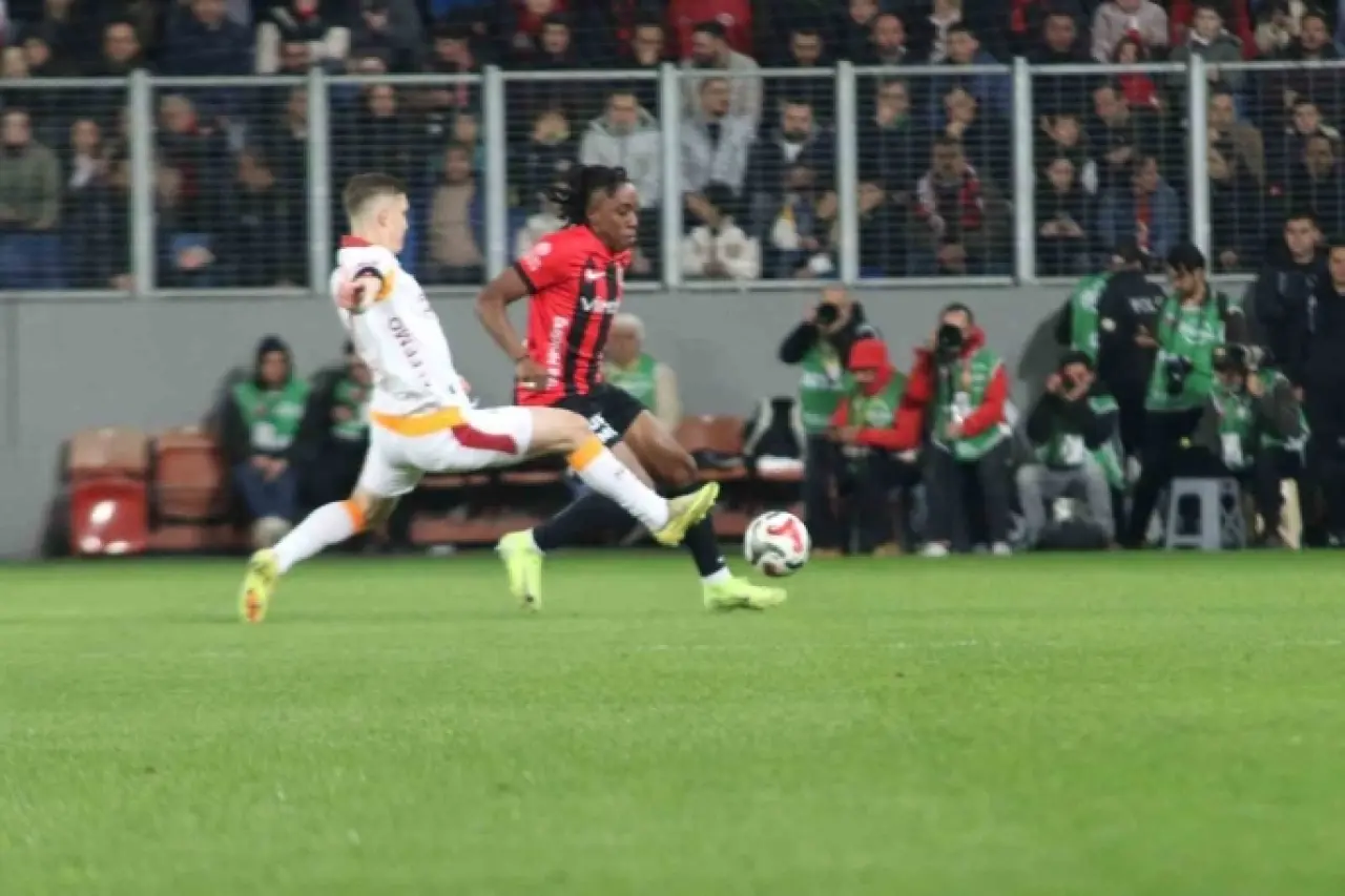 Galatasaray 3 Puanı Aldı, Farkı Açtı! 6