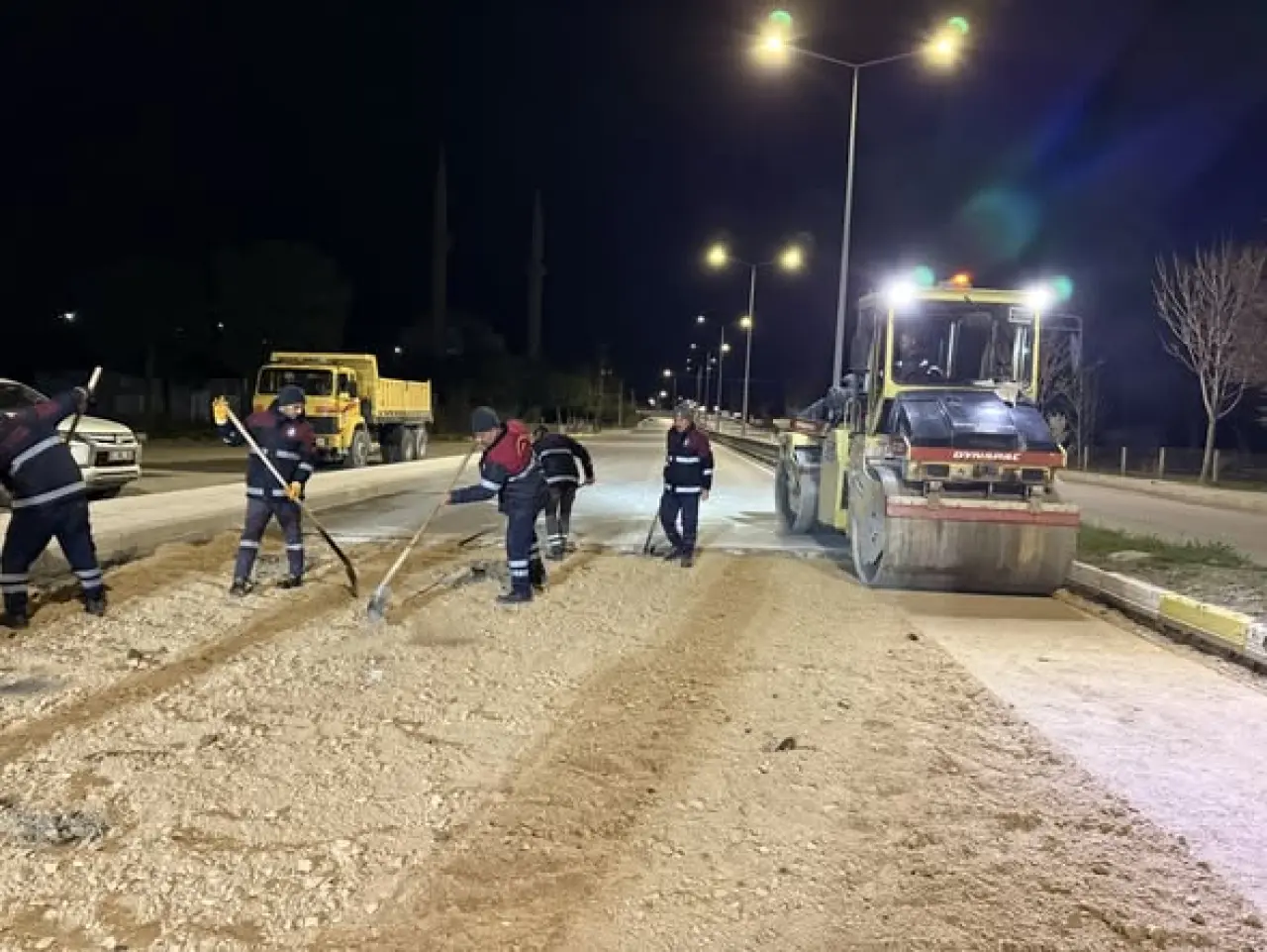 Çorum Gazi Caddesi Gece Mesaisiyle Yenilendi: Sabah Trafiğe Açıldı 3