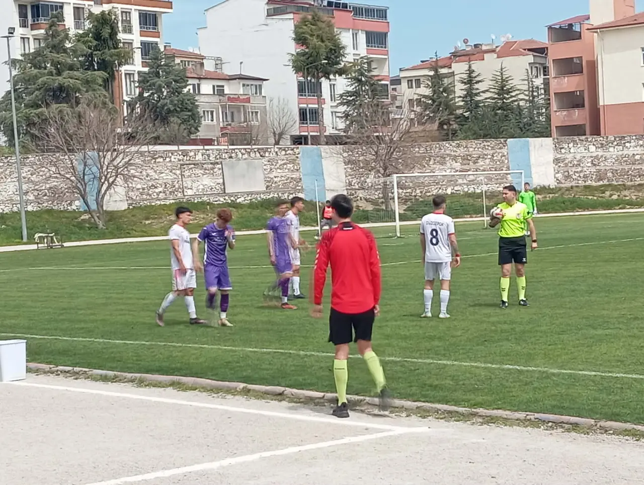 Merzifon’da Turlayan Yomraspor oldu 9