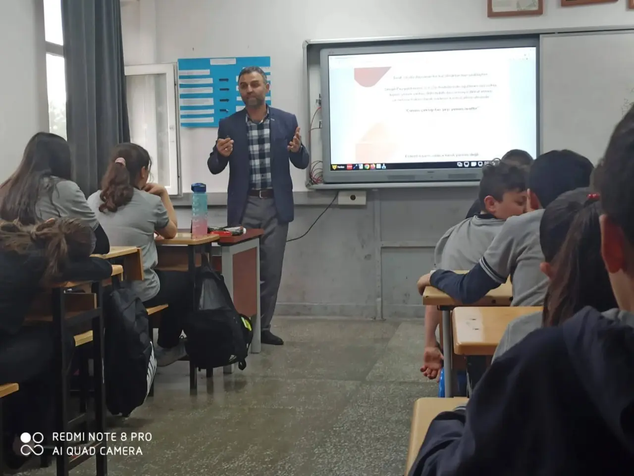 Merzifon’da Gençlere “Tüketim Çılgınlığı ve İsraf” Konferansı 5