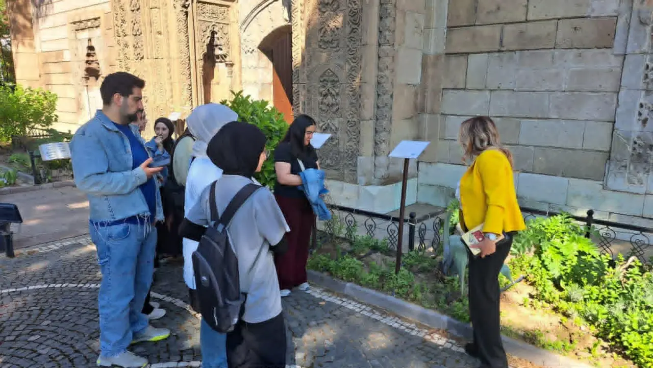 Amasya Üniversitesi Öğrencilerinden Tıp Tarihine Yolculuk 1