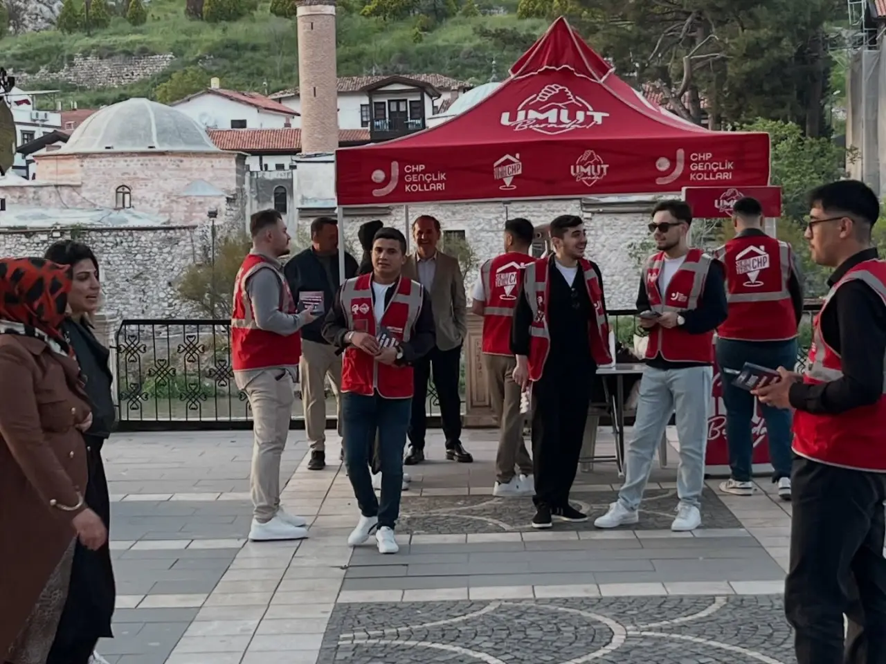 Amasya’da CHP Gençleri Sahada 5