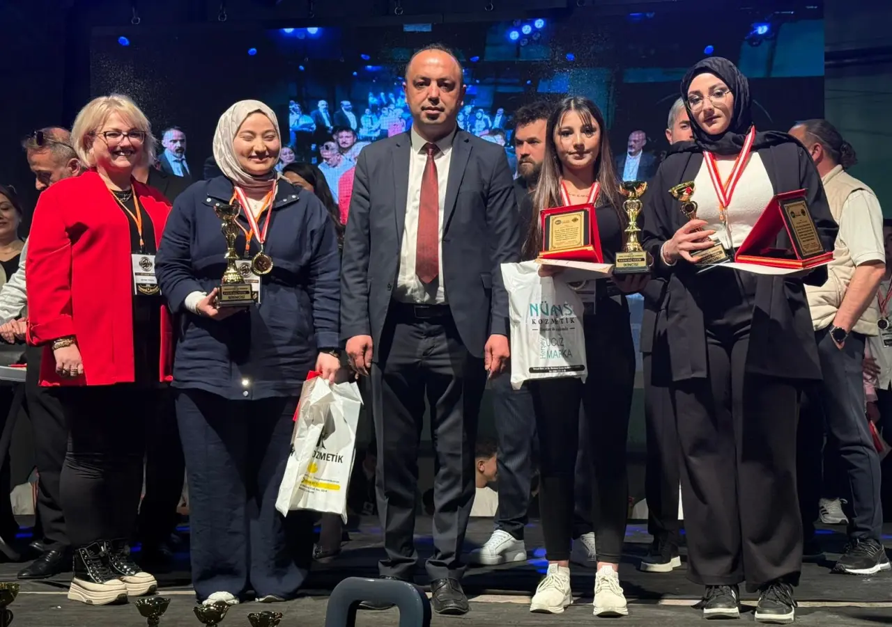 Çorum’da Genç Yetenekler Sahnede Şov Yaptı! 1