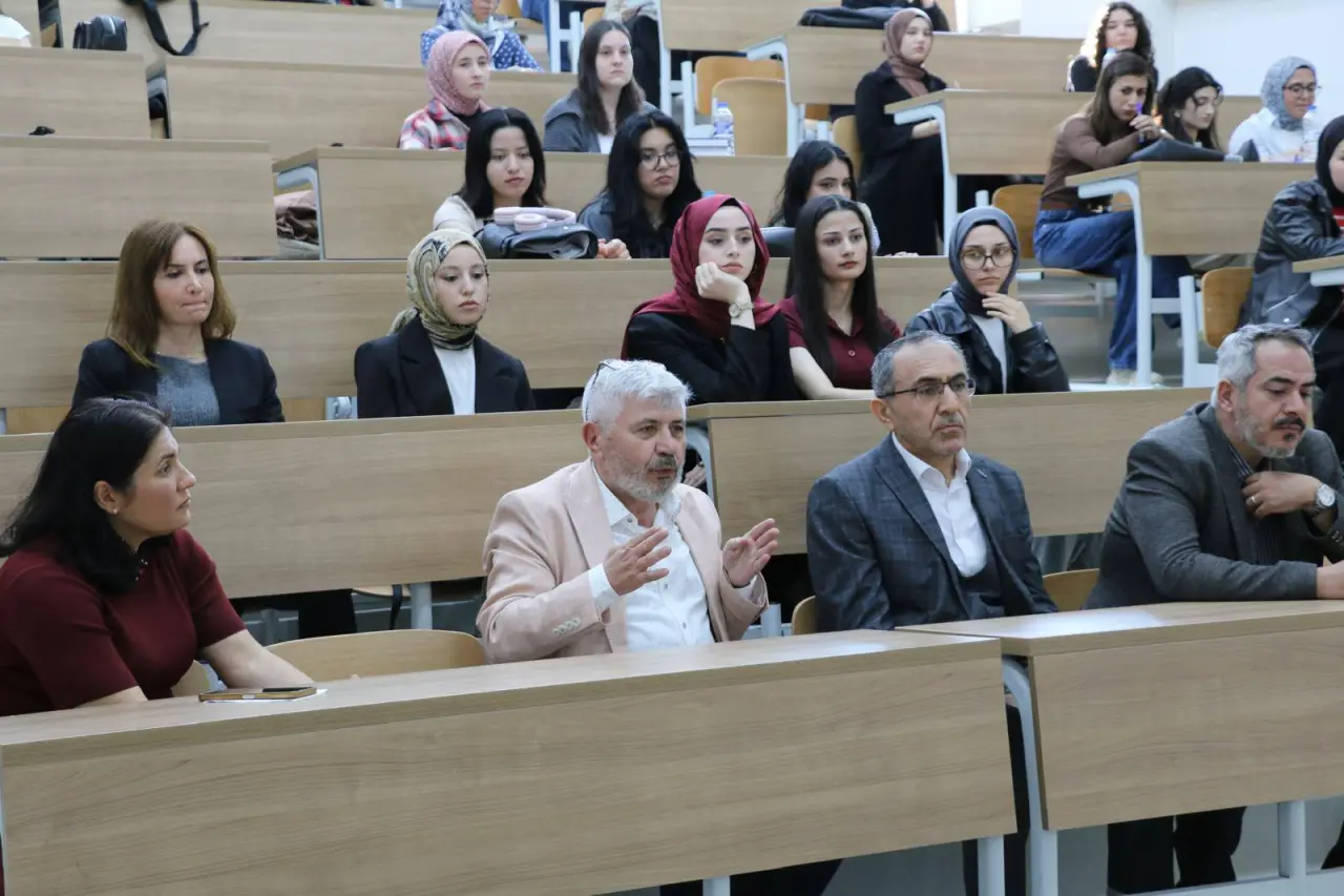 Kaymakam Karaaslan Öğrencilerle Buluştu 3