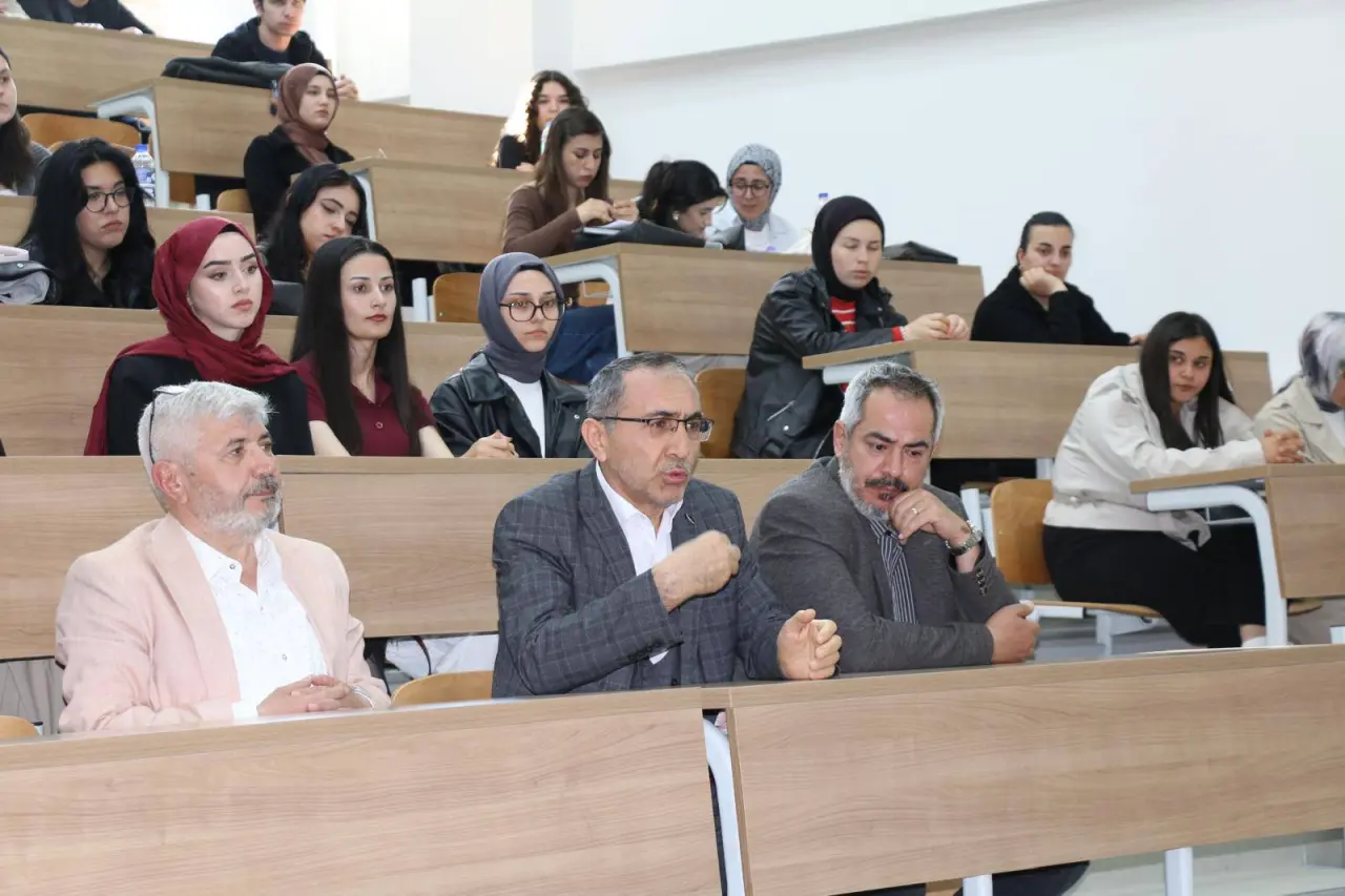 Kaymakam Karaaslan Öğrencilerle Buluştu 2