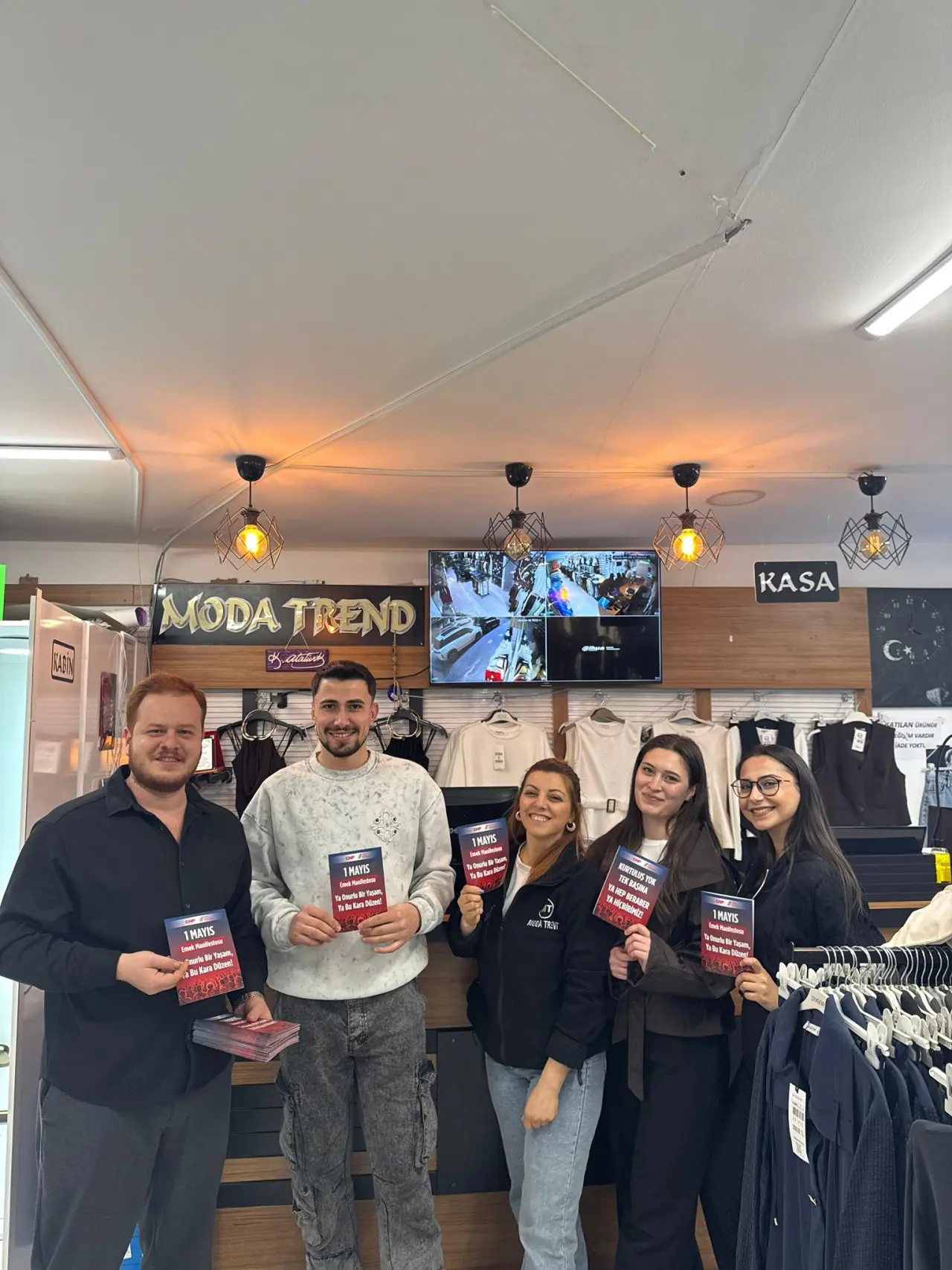 Merzifon CHP Gençlik Kolları Kapı Kapı Dolaştı! 4