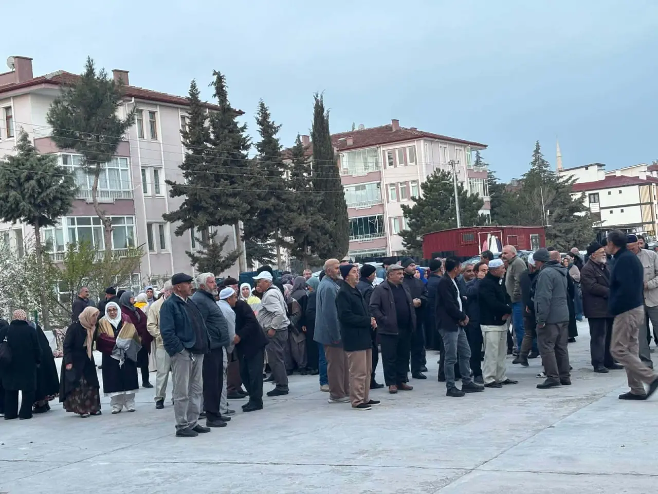 MERZİFON’DA 55 HACI ADAYI DUALARLA YOLA ÇIKTI 2