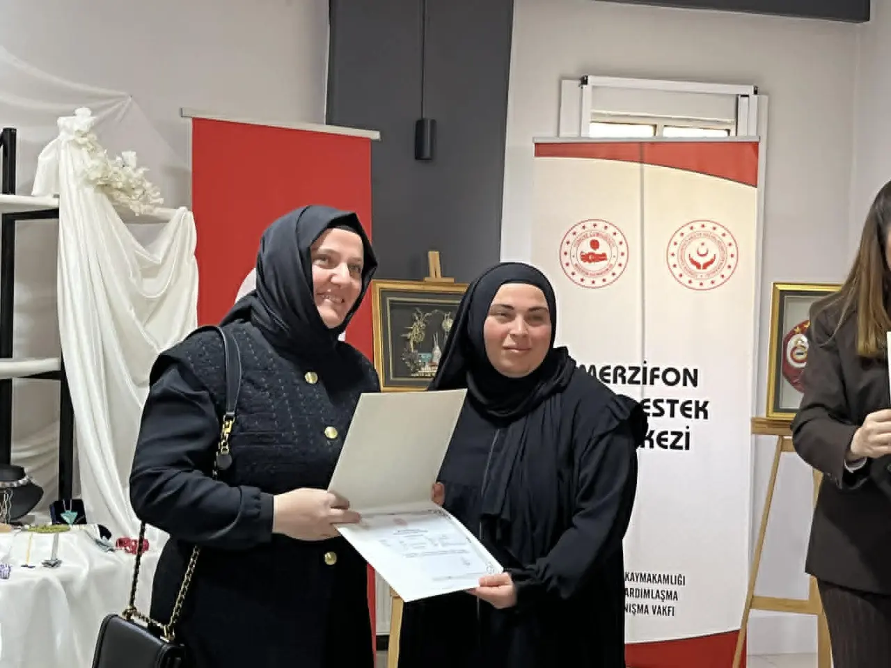 Merzifon’da 80 Kursiyere Sertifika: Adem Projesiyle Kadınlara Destek! 8