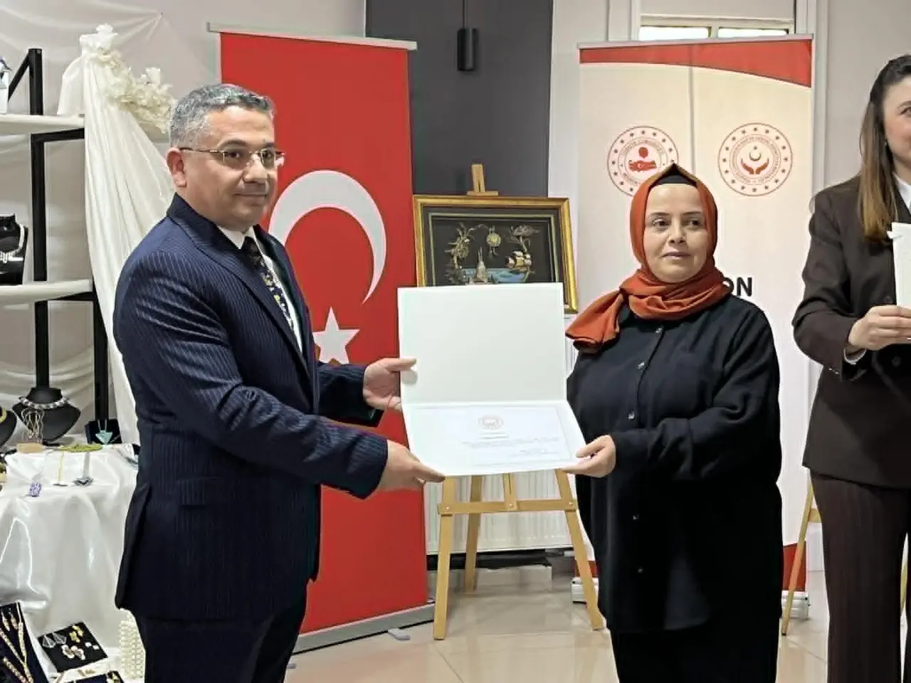 Merzifon’da 80 Kursiyere Sertifika: Adem Projesiyle Kadınlara Destek! 5