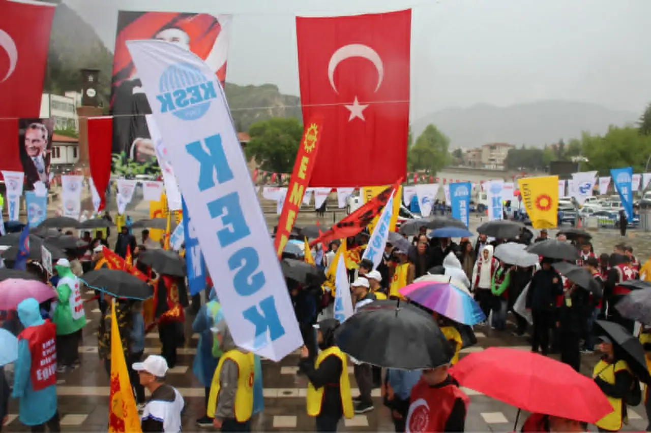 1 Mayıs’ta Ortak Çağrı: “Emek Kazanacak” 2