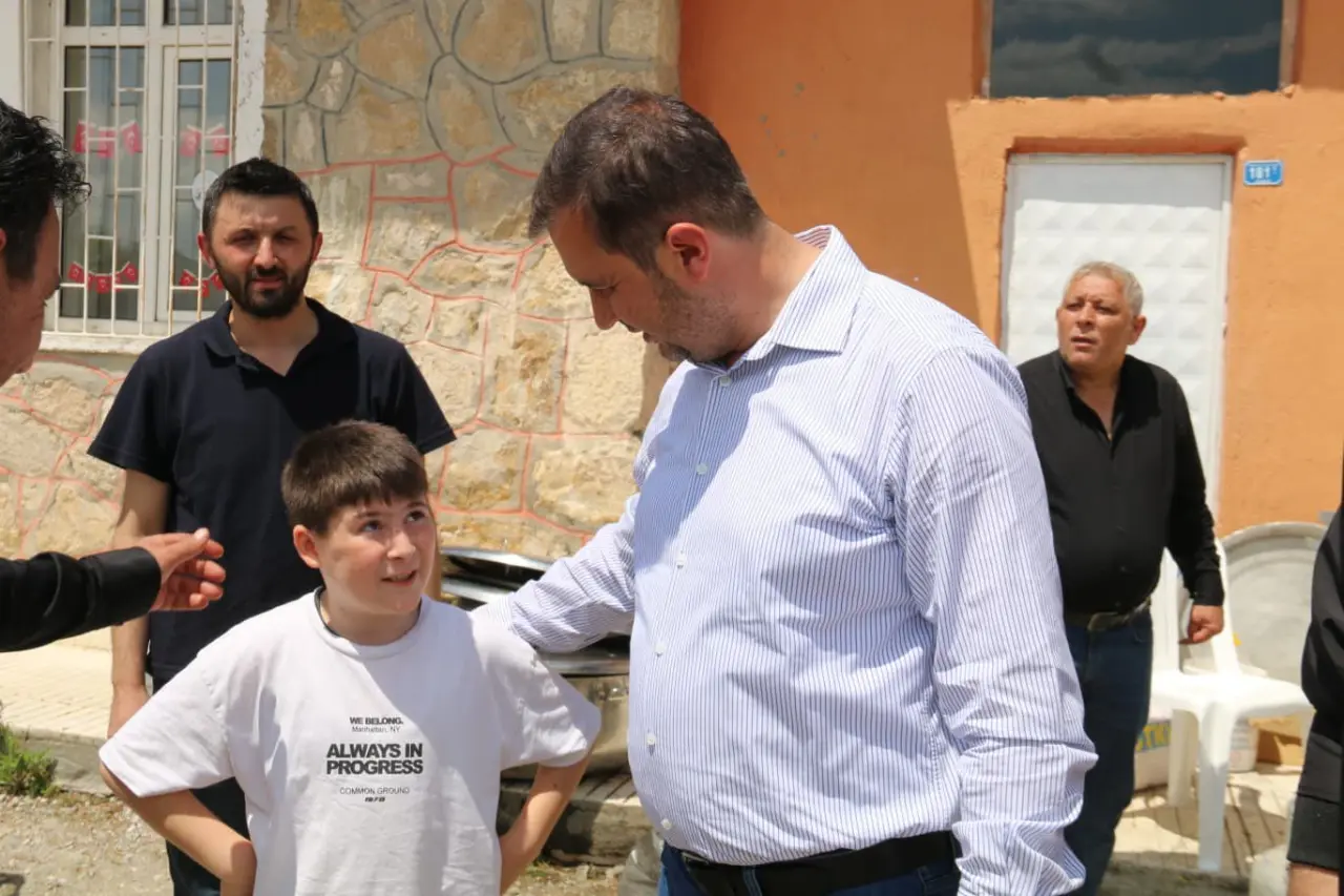 AK Parti Amasya Heyeti Köy Köy Sahada 2