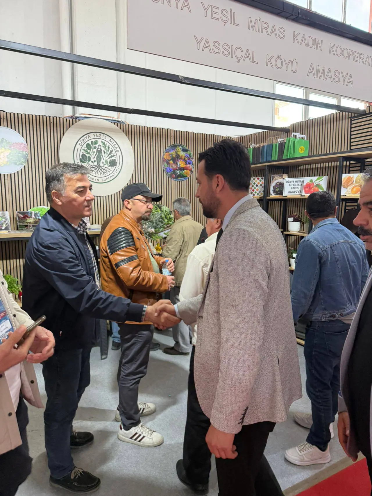 AK Parti Teşkilatı OKAF’ta Tam Kadro Yer Aldı 1