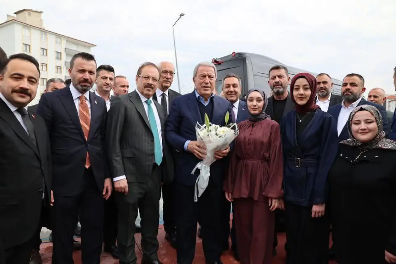 Akar’dan Dere’ye Övgüler 3
