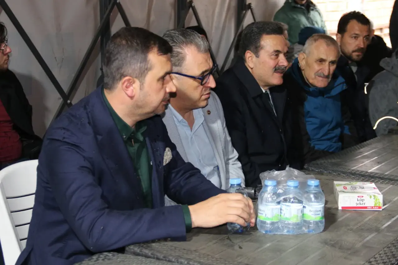 Amasya Ak Parti Heyetinden Taziye Ziyareti 5