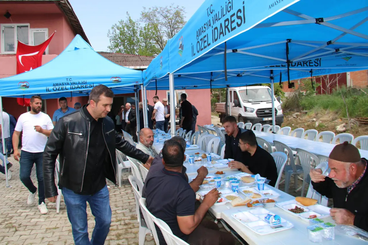 Amasya AK Parti Teşkilatı Vatandaşlarla Bir Araya Geldi 7