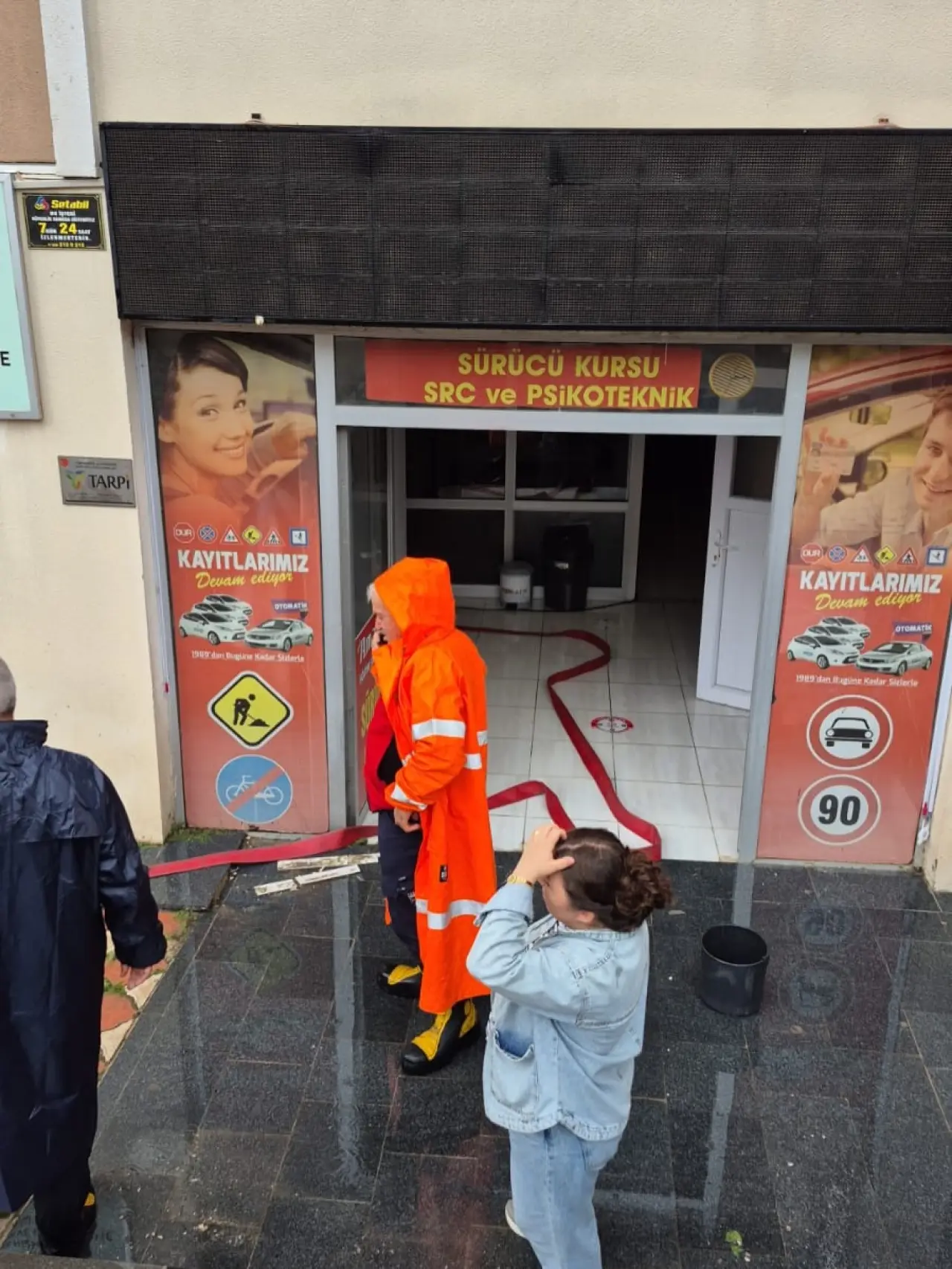 Amasya Belediye Ekipleri Yağışa Karşı Seferber Oldu 2