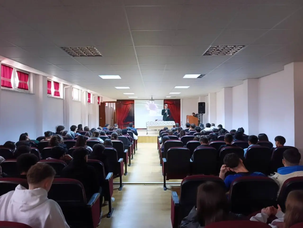 Amasya İl Müftüsü Yavuz Gençlerle Buluştu 3