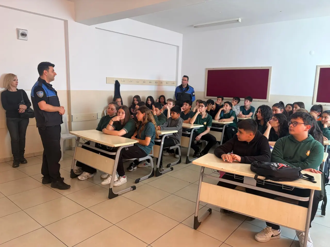 Amasya Polisi Okullarda Alarmda 1