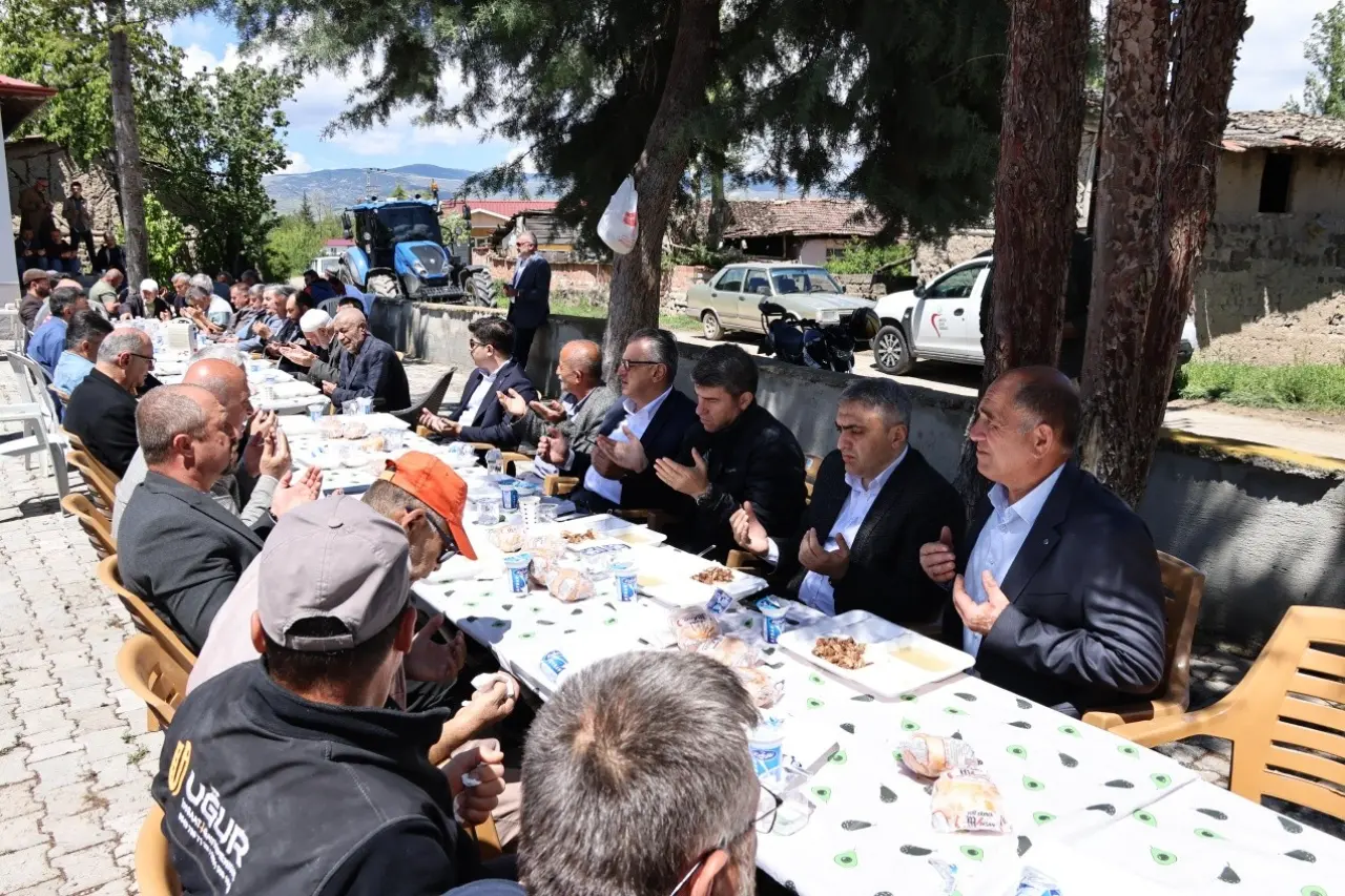 Amasya Protokolü Yağmur Duasında Bir Araya Geldi 3