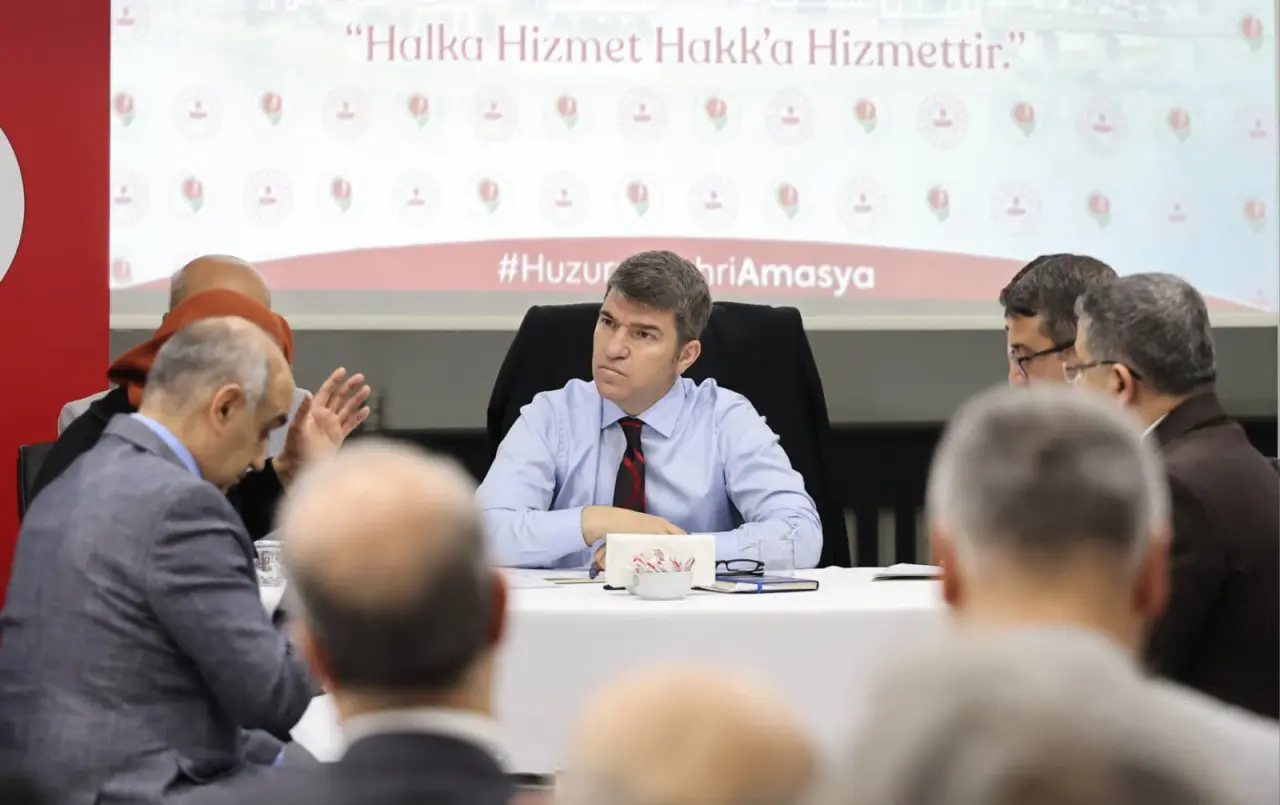 Amasya Valisi Bakan Vatandaşların Sorunlarını Dinledi 2