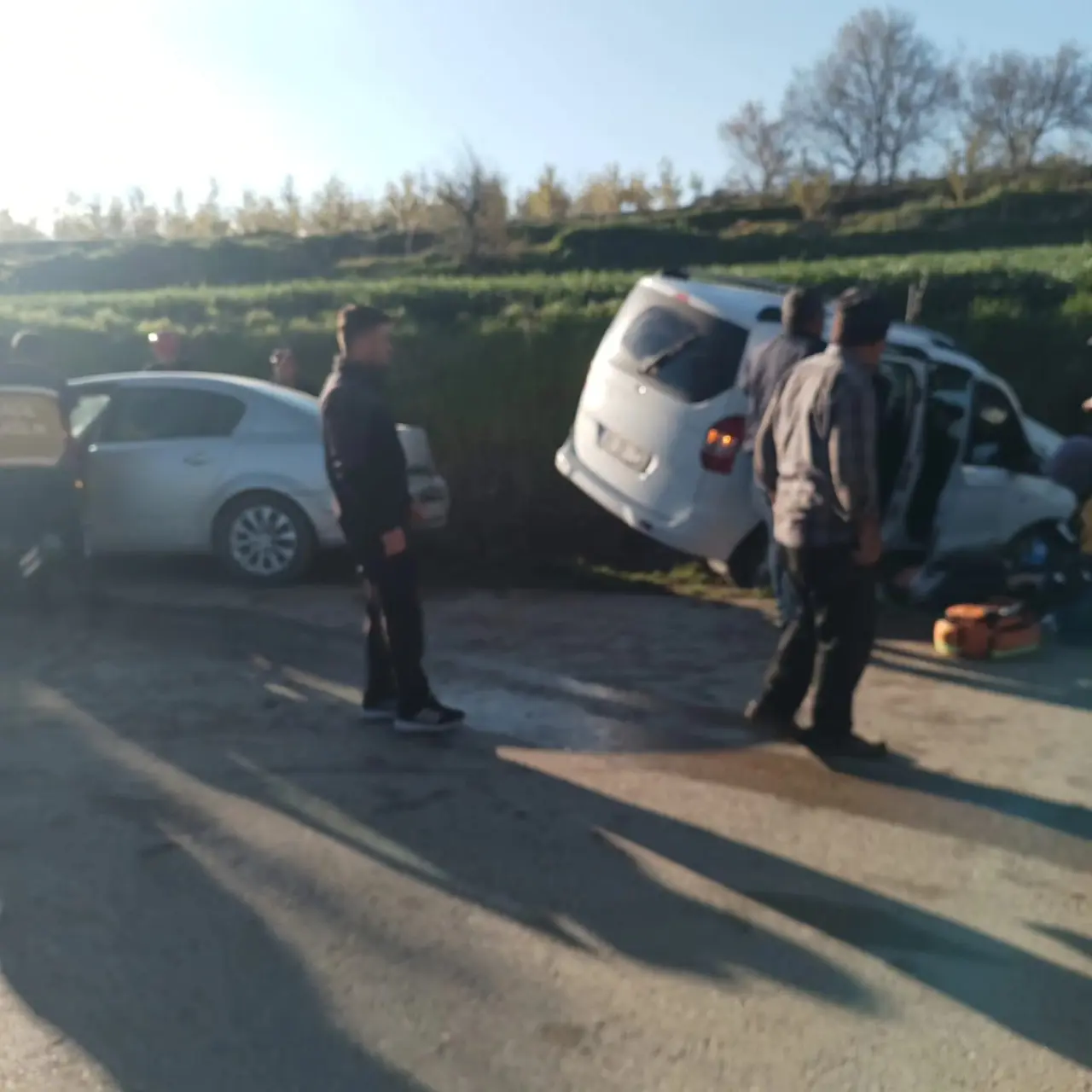 Amasya’da İki Araç Çarpıştı! 4 Kişi Hastanelik Oldu 2