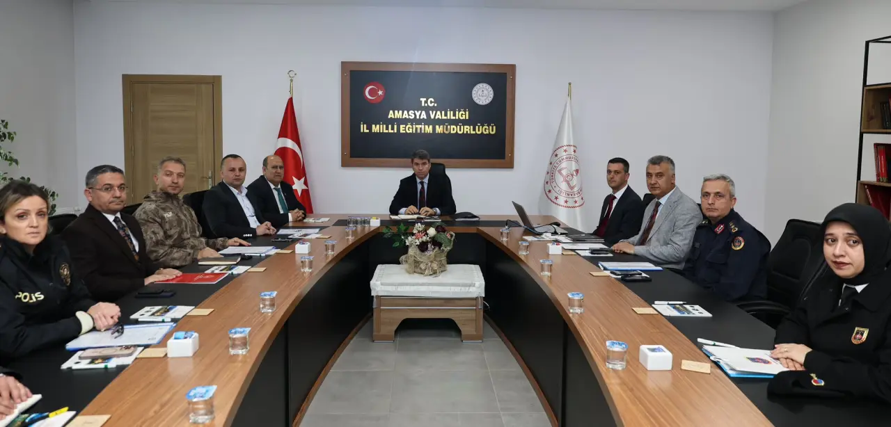 Amasya’da Okul Güvenliği Masaya Yatırıldı! 1