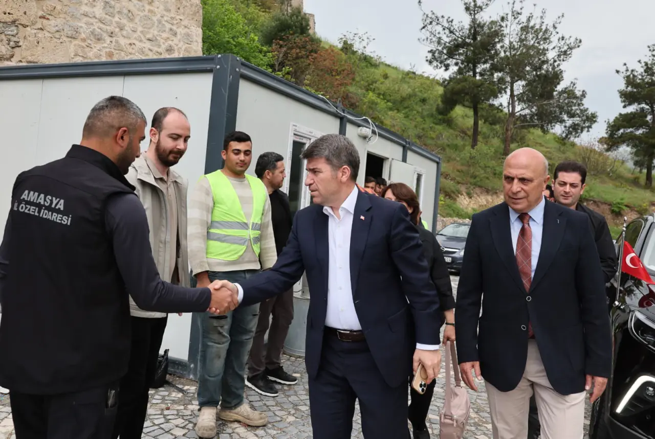 Amasya’nın Tarihi Geceleri Aydınlanacak 2
