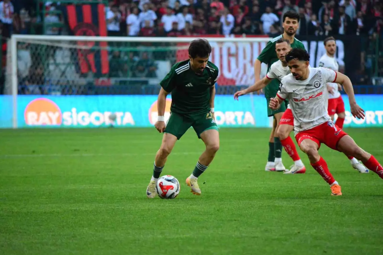 Anadolu Kaplanı Çorum FK Süper Lig'de 4